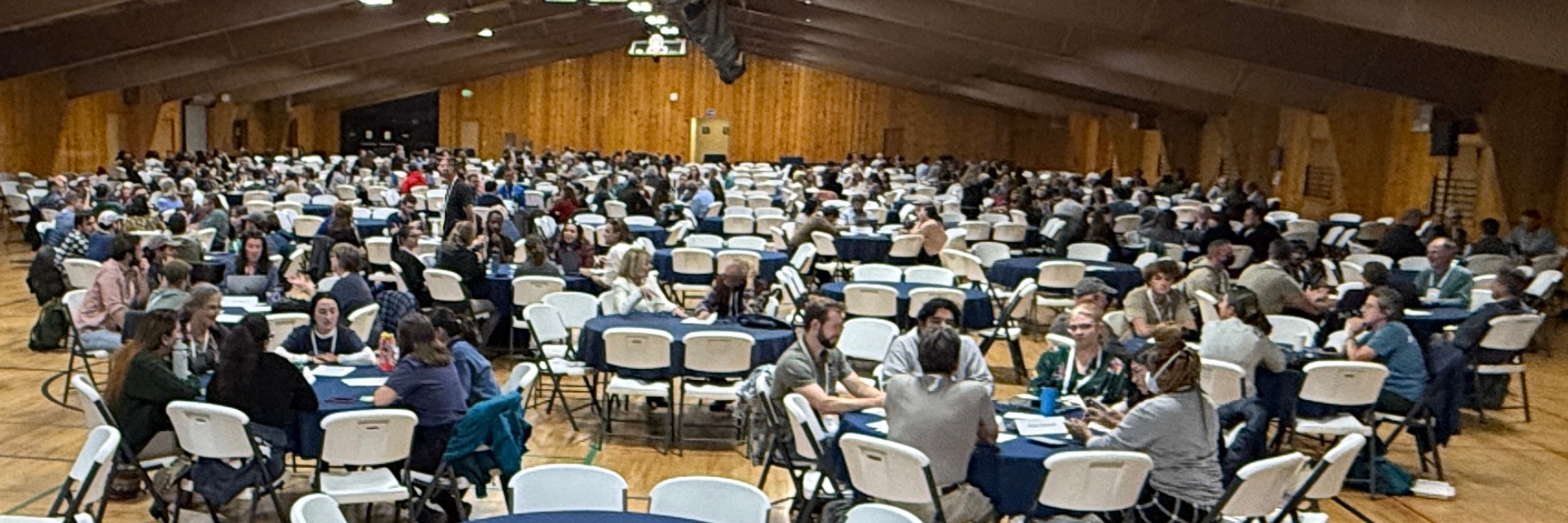 The AOS 2024 English Common Names Pilot Project Forum hosted ~300 participants. Photo by American Ornithological Society